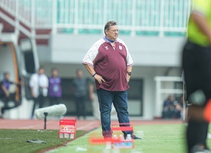 Pelatih Garudayaksa FC, Milos Joksic/Foto: Kurvanewscom