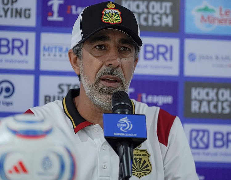 Pelatih Bhayangkara Presisi FC, Oscar Bruzon/Foto: Media Bhyangkara Presisi FC