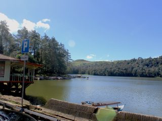 Situ Patengan Ciwidey di Kabupaten Bandung menyimpan legenda Ki Santang dan Dewi Rengganis, cocok untuk wisata bulan madu dan keluarga/Foto: Indonesia Kaya